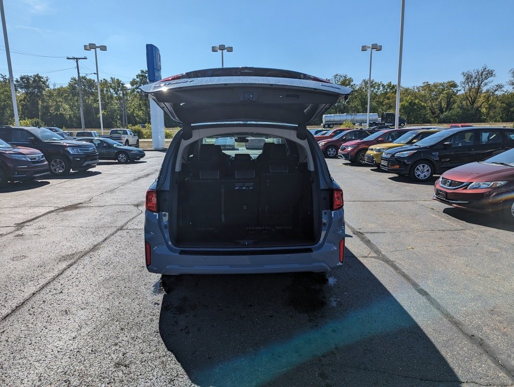 2026 Honda Odyssey Touring photo 13