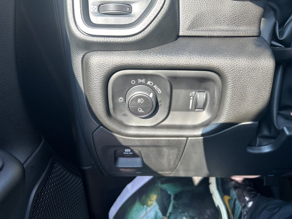 2026 Ram 1500 Tradesman photo 26