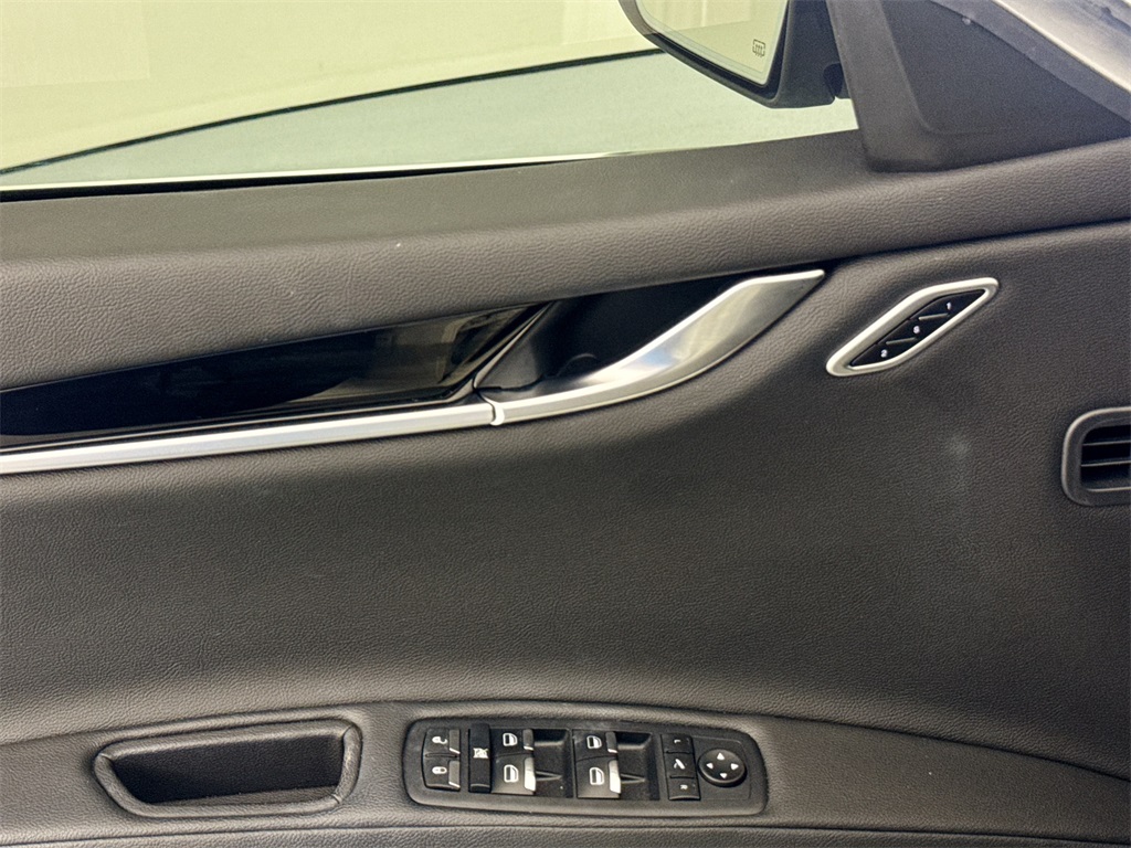 2023 Maserati Ghibli Modena Q4 photo 18
