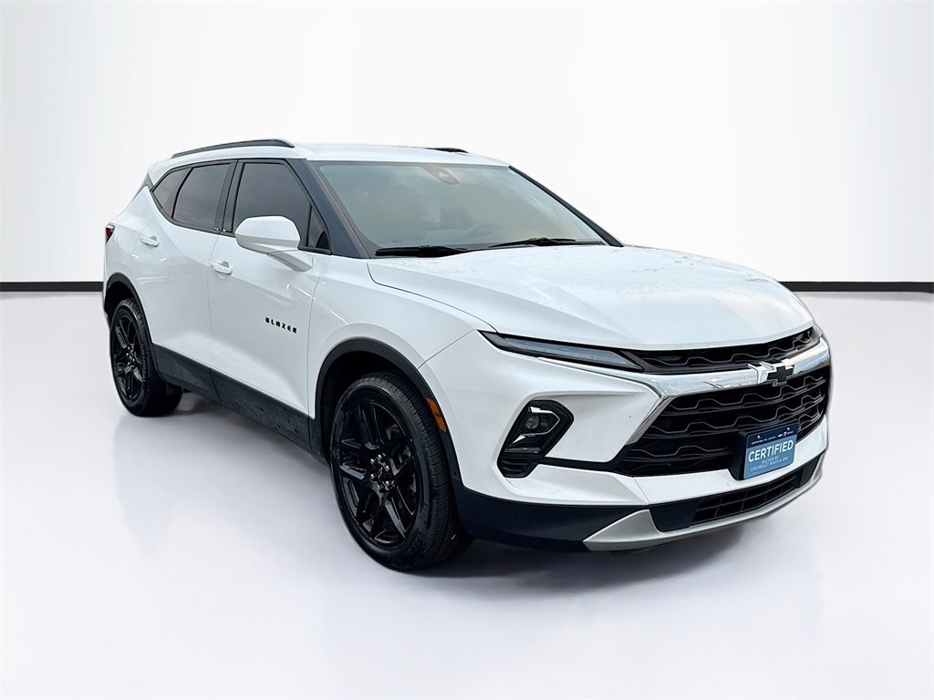 2023 Chevrolet Blazer 2LT photo 3