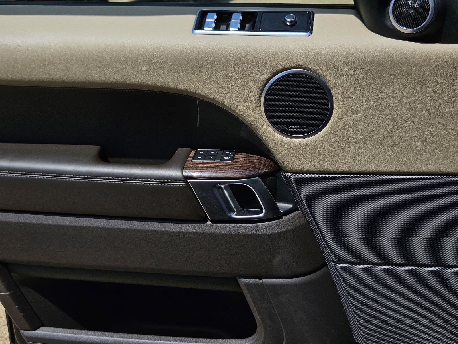 2018 Land Rover Range Rover Sport HSE photo 21