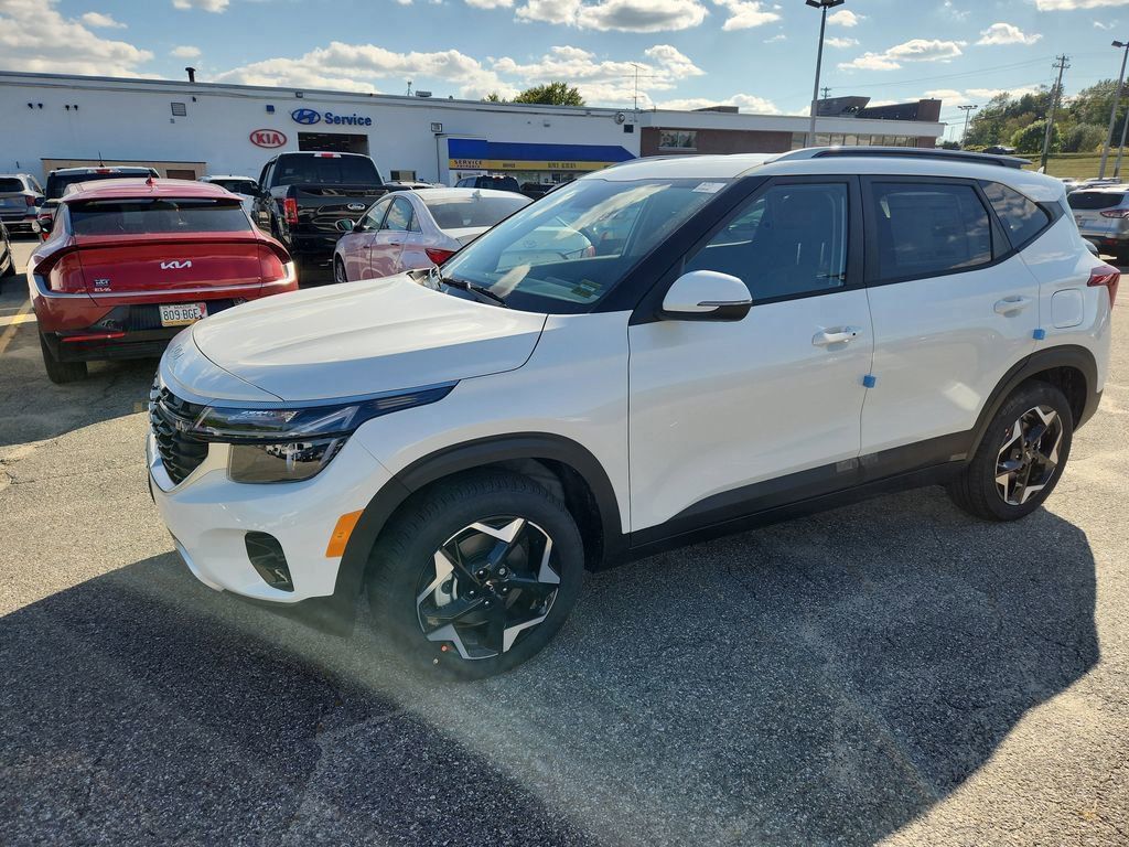 2026 Kia Seltos S photo 3