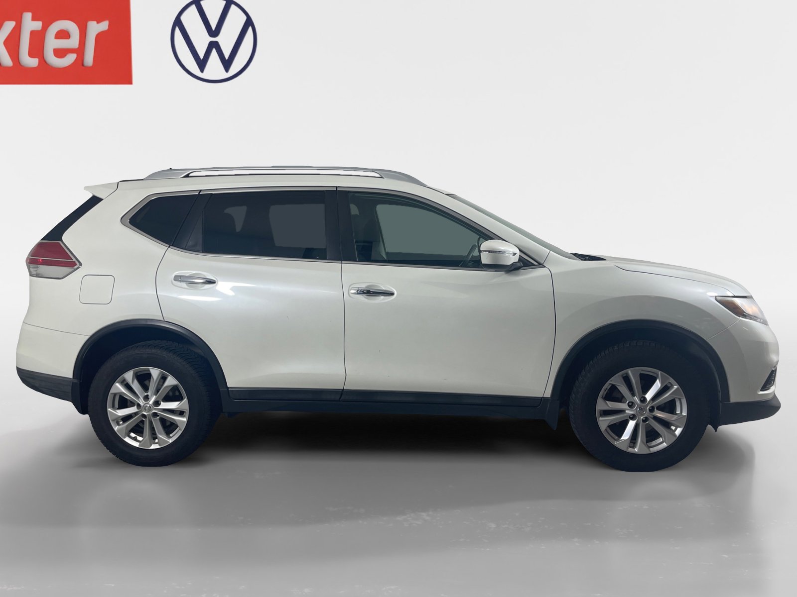 2015 Nissan Rogue SV photo 6