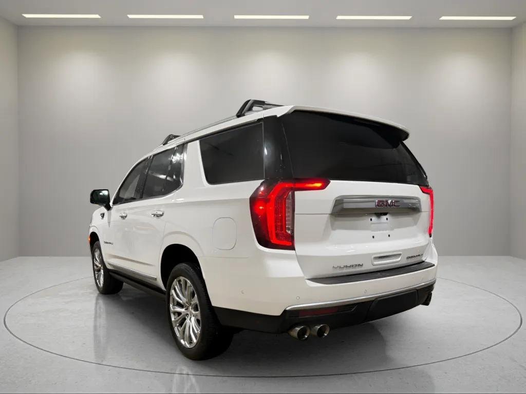 2024 Gmc Yukon Denali photo 3