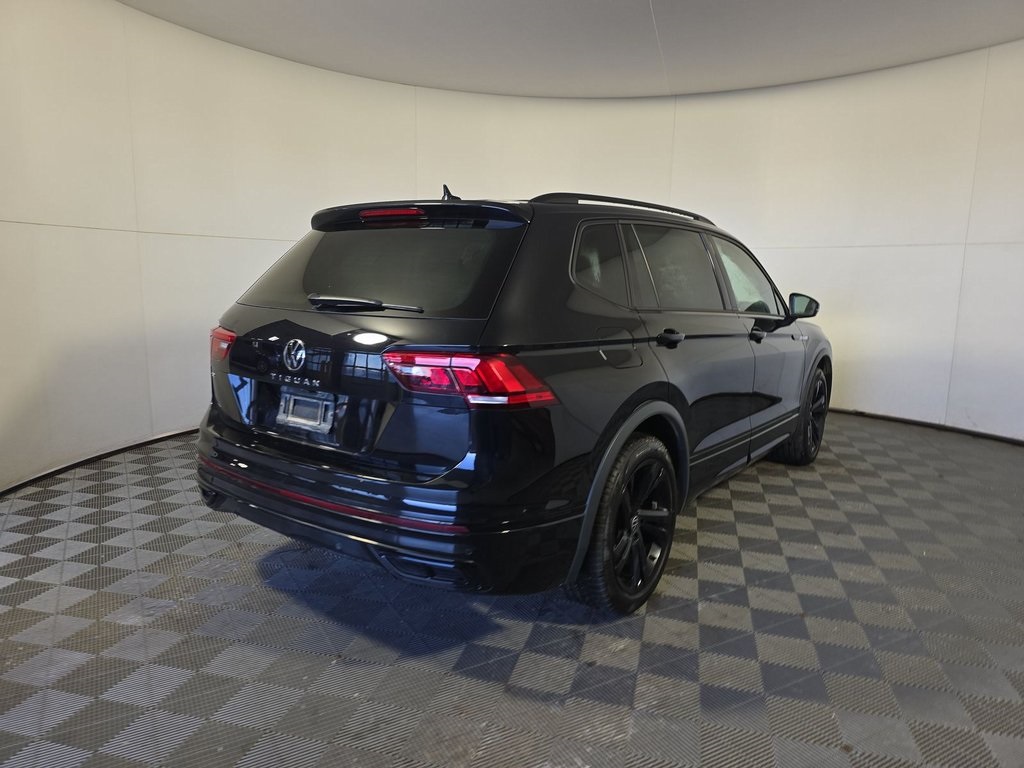 2024 Volkswagen Tiguan SE R-Line Black photo 2