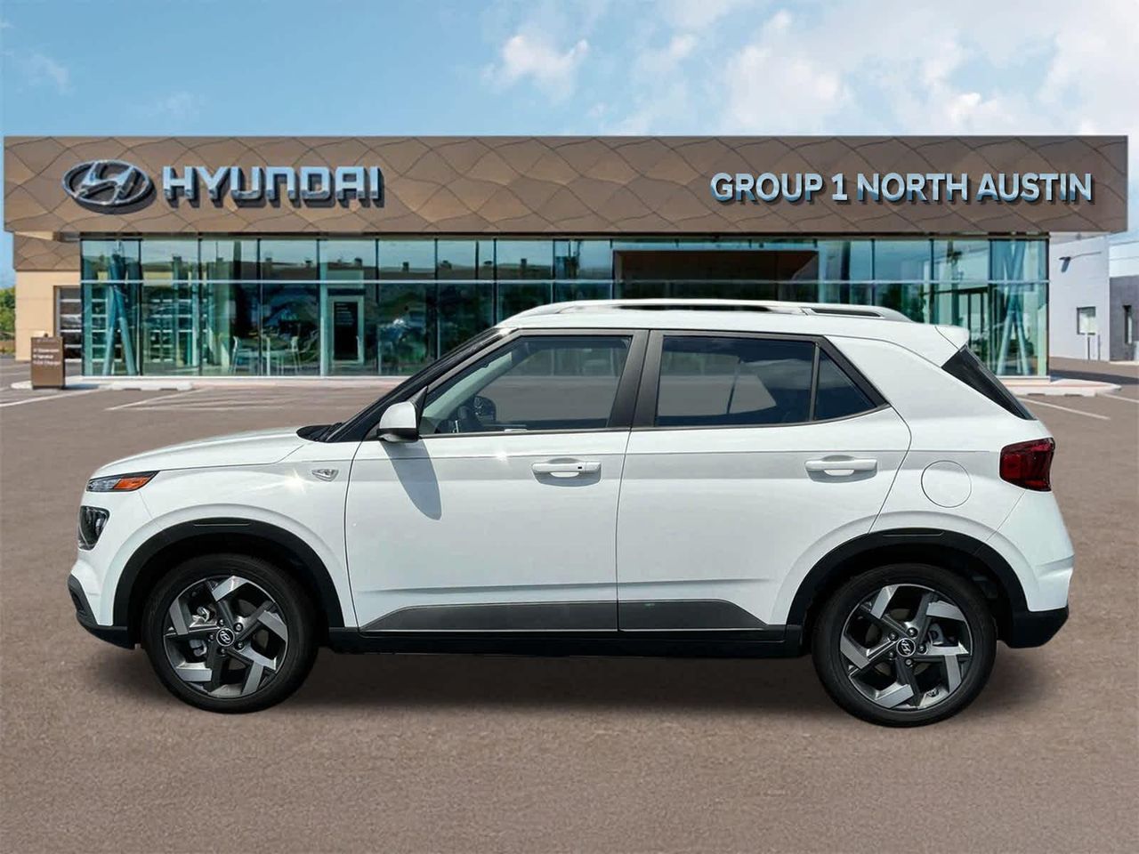 2025 Hyundai Venue SEL photo 4