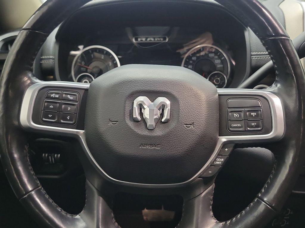 2020 Ram 2500 Laramie photo 12