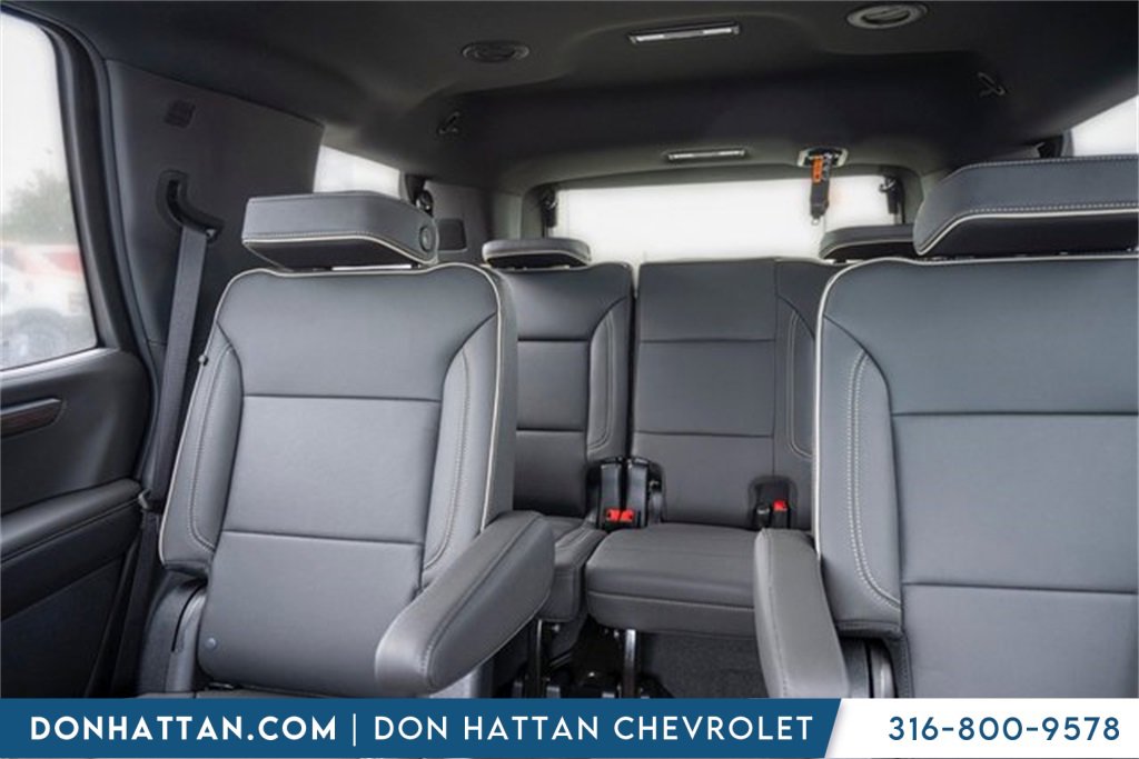 2025 Chevrolet Tahoe Premier photo 17