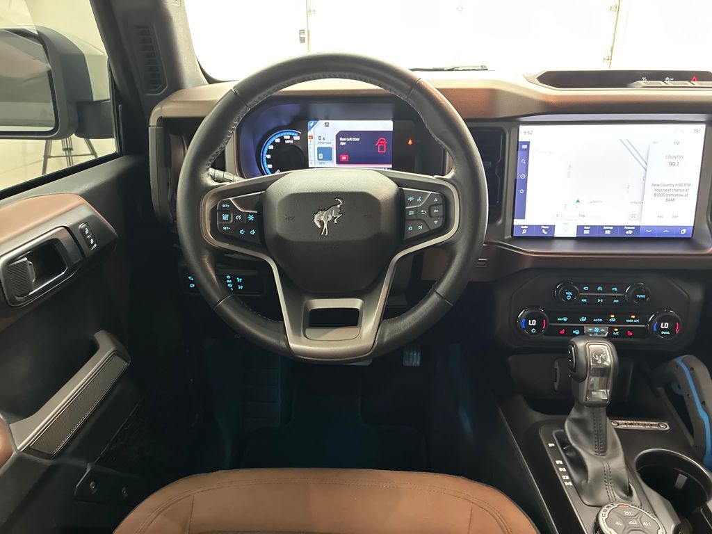 2023 Ford Bronco Outer Banks photo 10