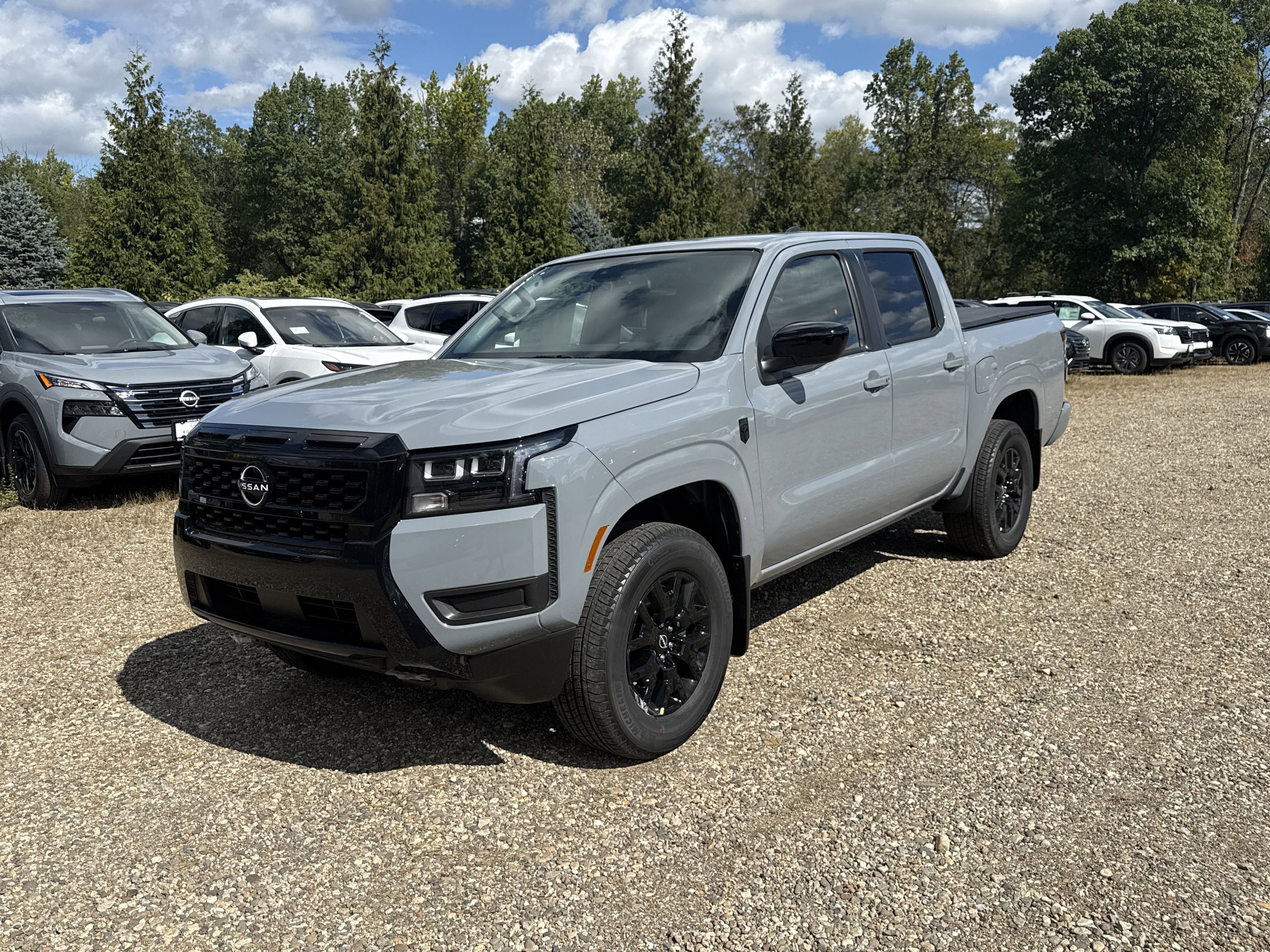2026 Nissan Frontier SV's photo
