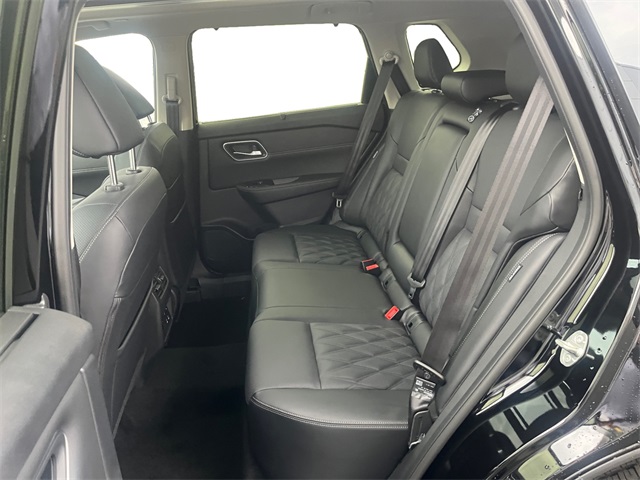 2026 Nissan Rogue Platinum photo 10