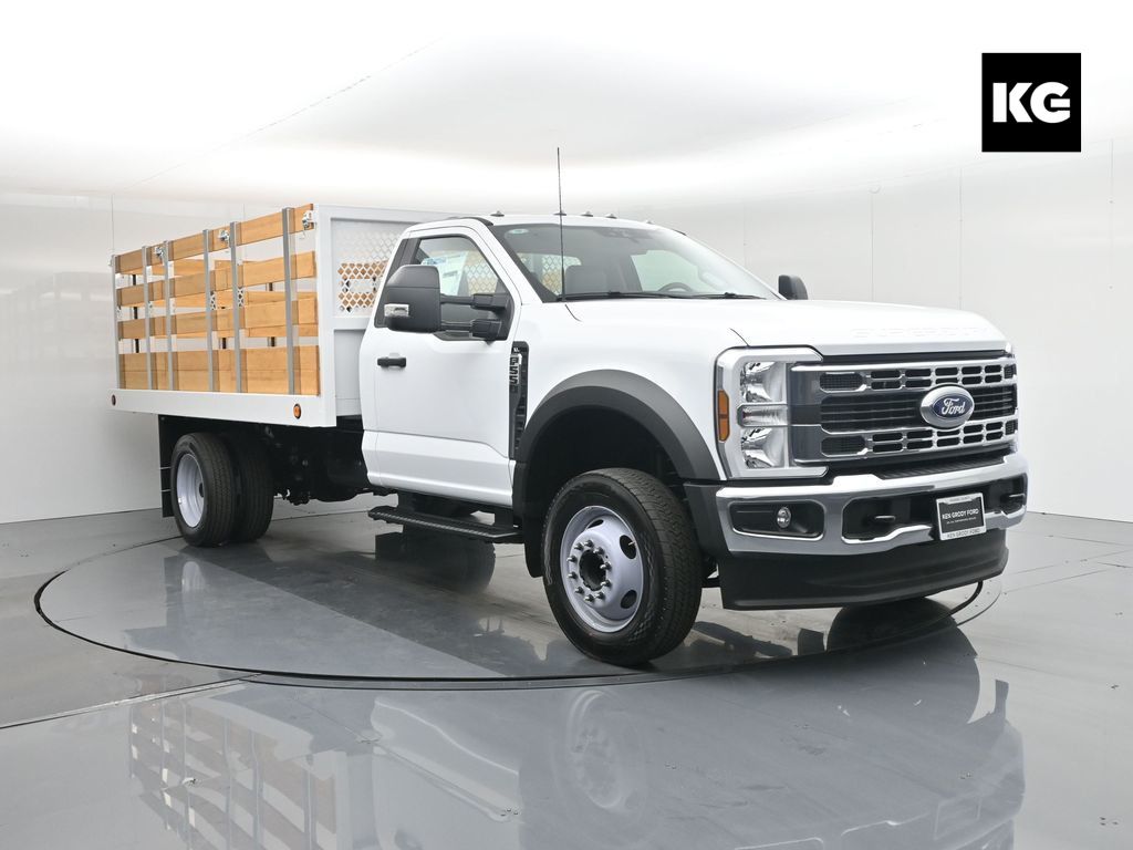 2025 Ford F-550 Super Duty Chassis Cab XL's photo