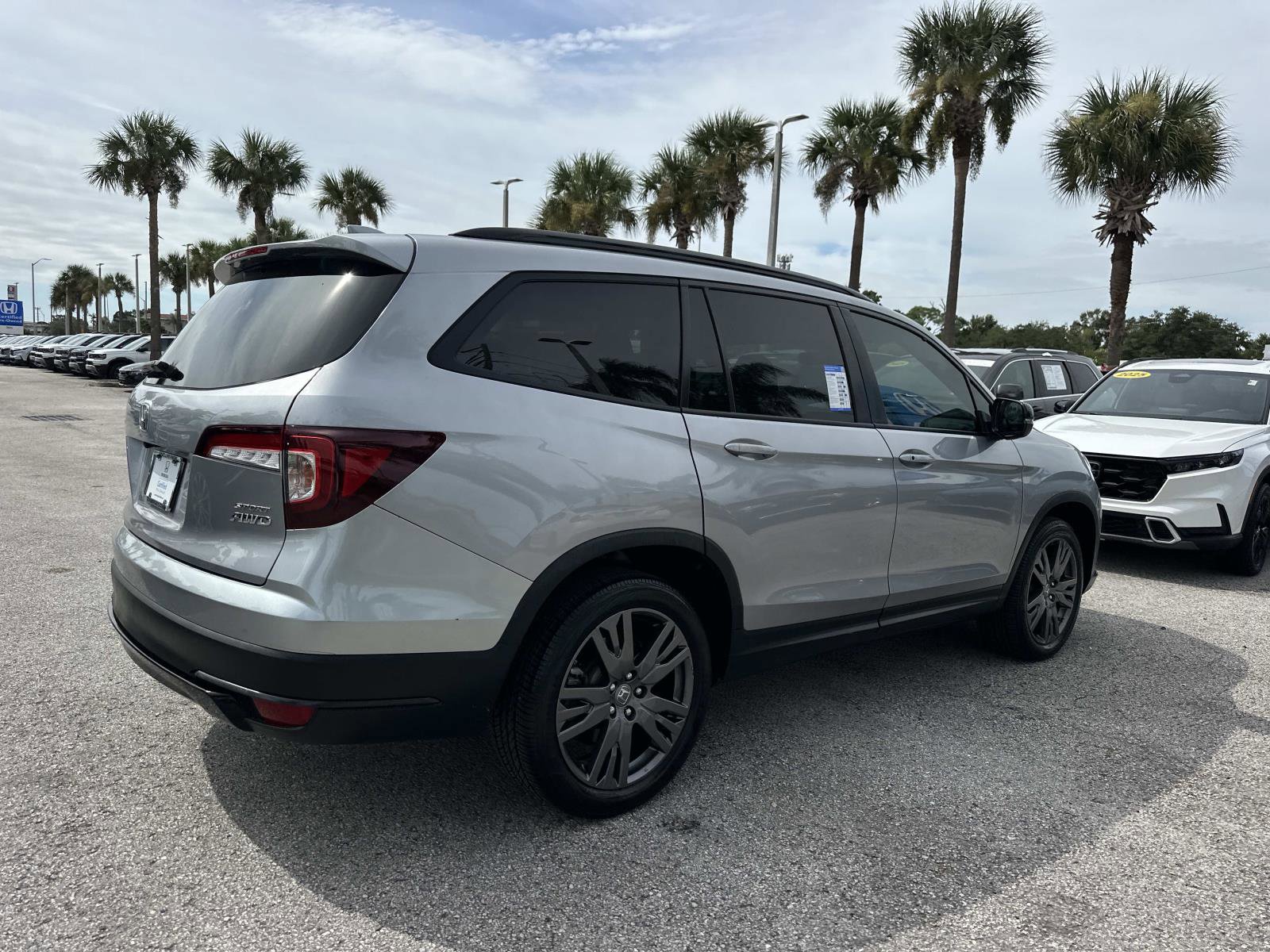 2022 Honda Pilot Sport photo 3