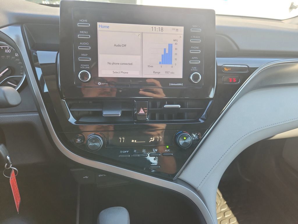 2023 Toyota Camry LE photo 14