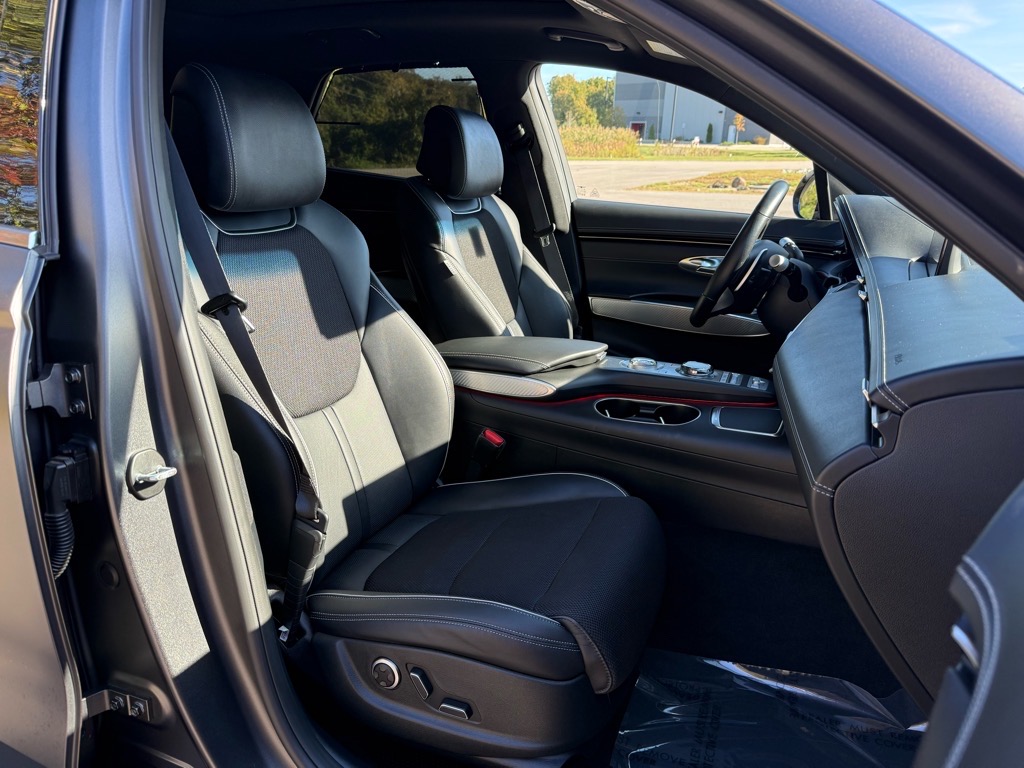 2023 Genesis GV70 Select Advanced 2.5T Sport Prestige photo 10