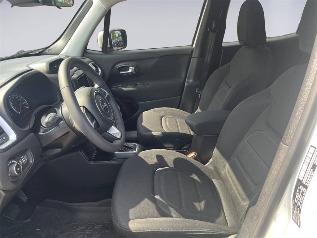 2018 Jeep Renegade Latitude North Edition photo 10