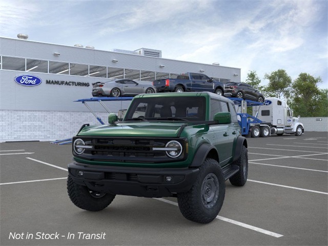2025 Ford Bronco Outer Banks photo 2