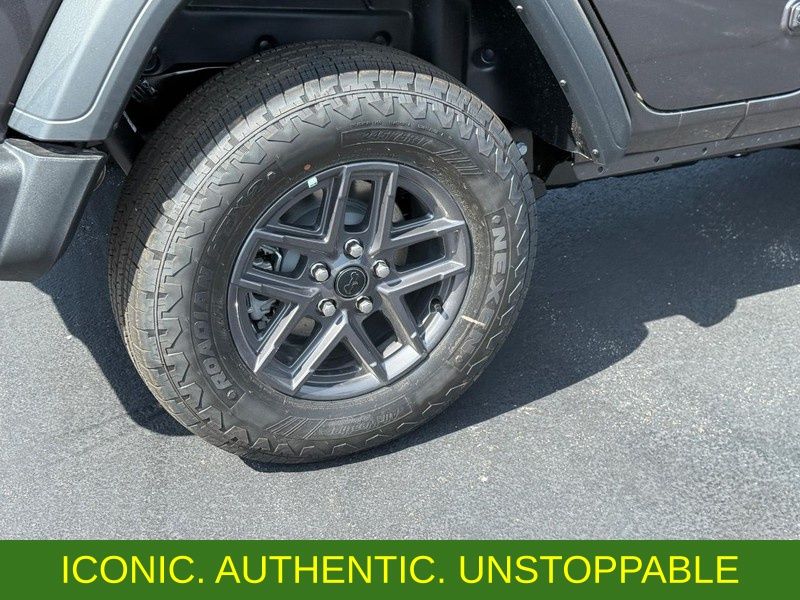 2025 Jeep Wrangler Sport S photo 4