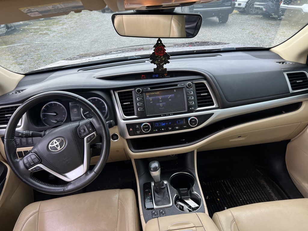 2018 Toyota Highlander XLE photo 12