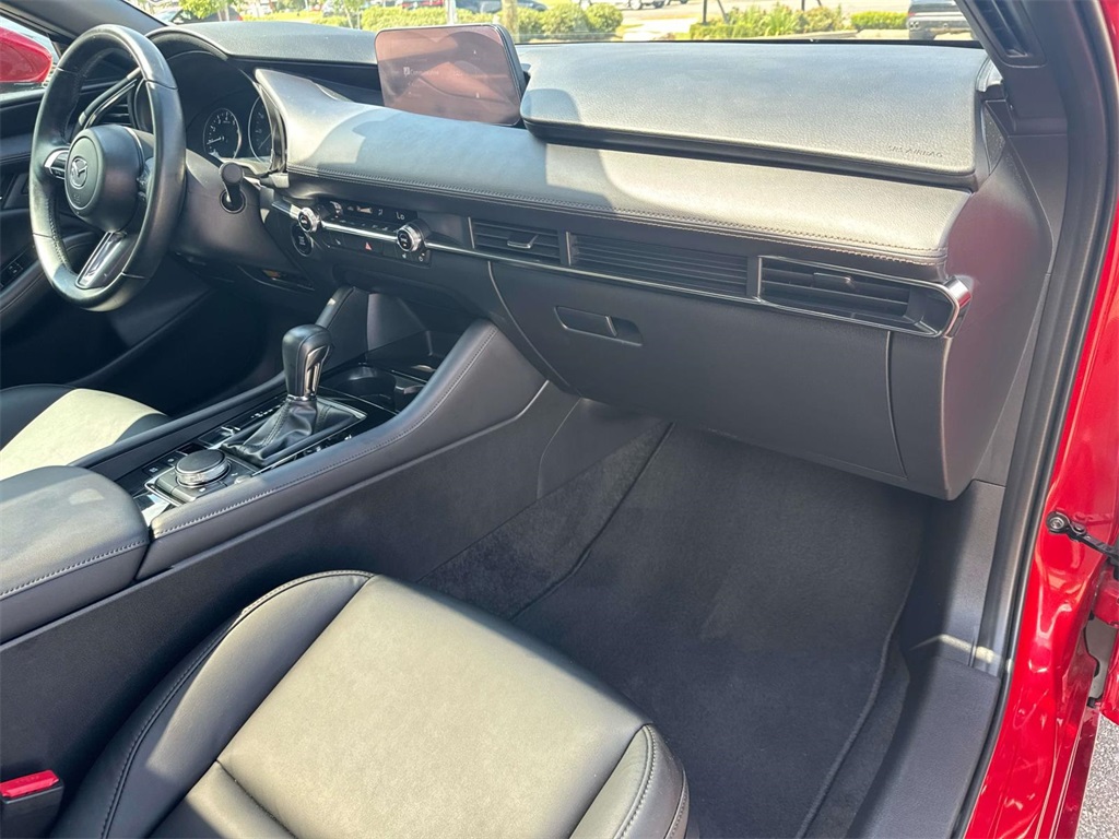 2025 Mazda Mazda3 2.5 s Preferred photo 11