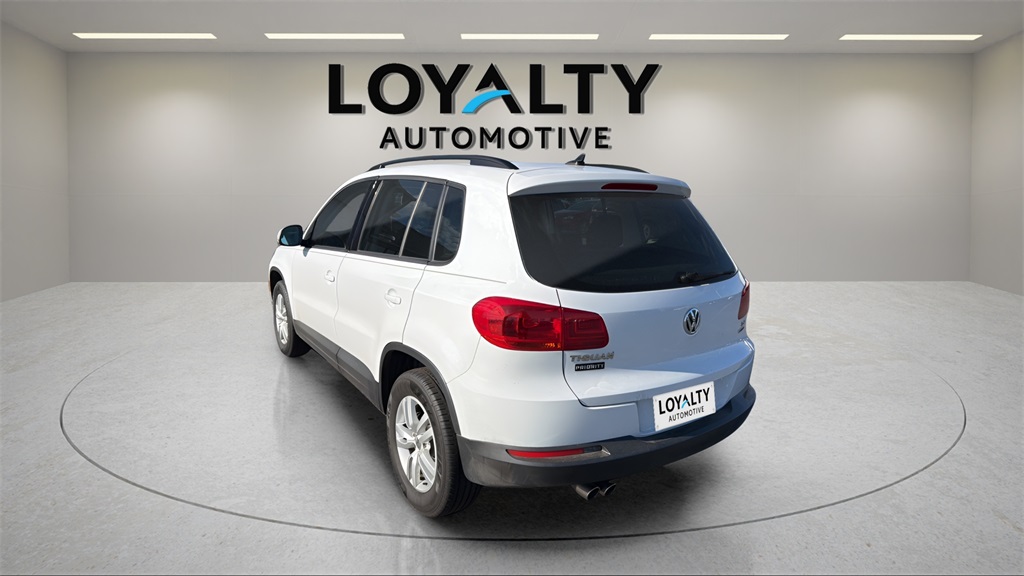 2017 Volkswagen Tiguan S photo 3