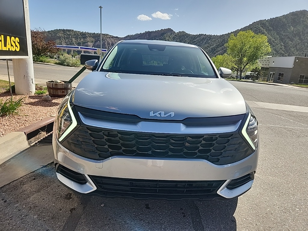 2025 Kia Sportage Hybrid LX photo 2