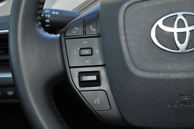2024 Toyota Prius LE photo 28