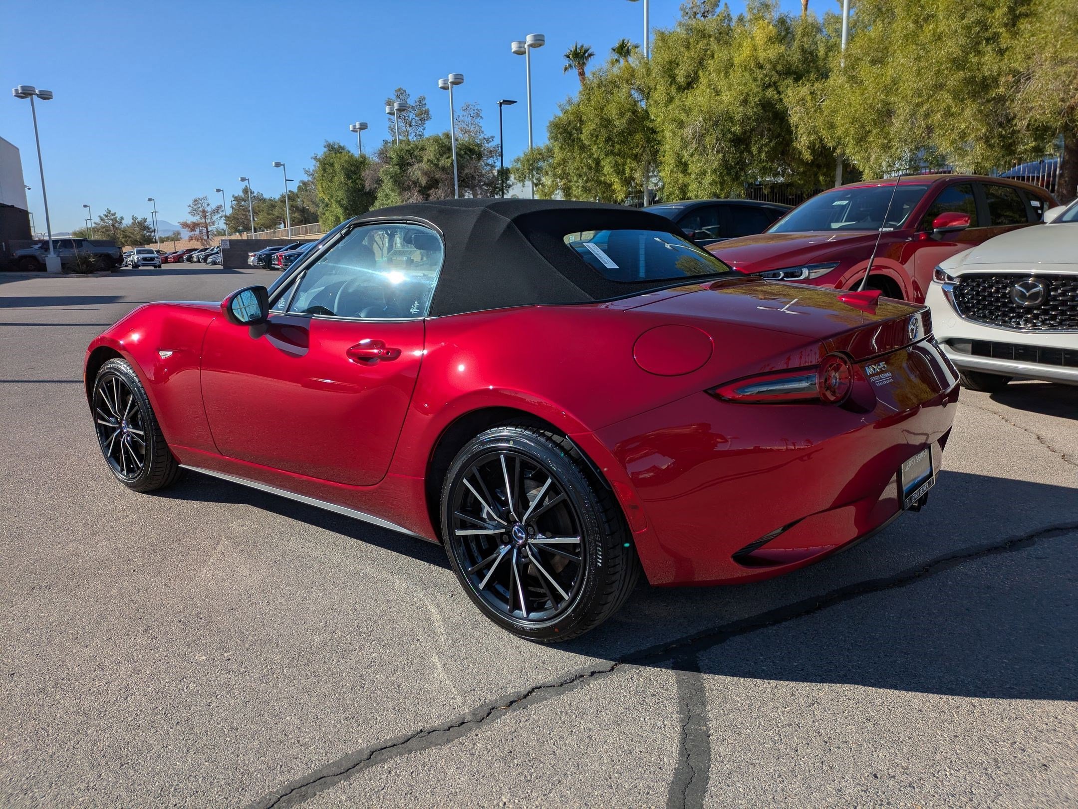 2025 Mazda MX-5 Miata Miata Grand Touring photo 3