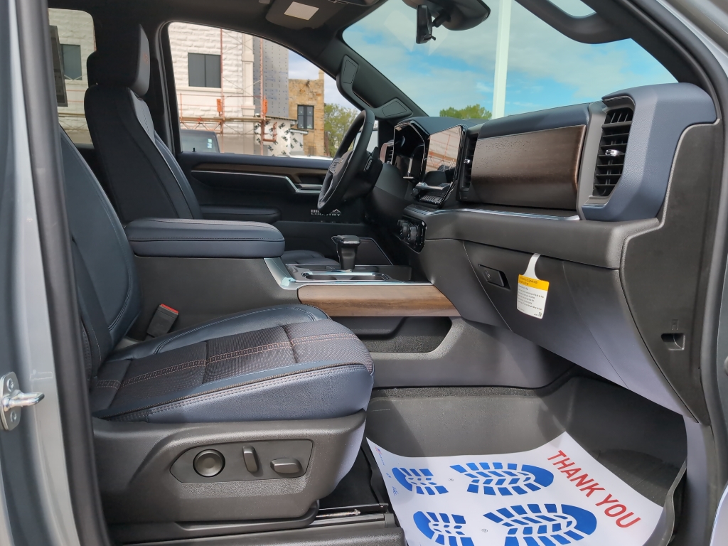 2026 Chevrolet Silverado 1500 High Country photo 30
