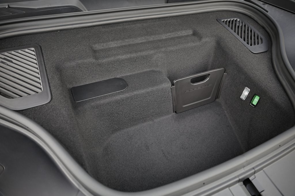2024 Porsche Macan Electric 4 photo 28