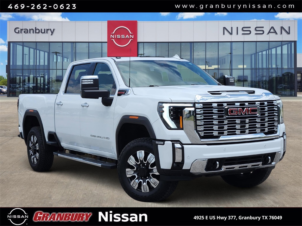 2024 GMC Sierra 2500HD Denali's photo