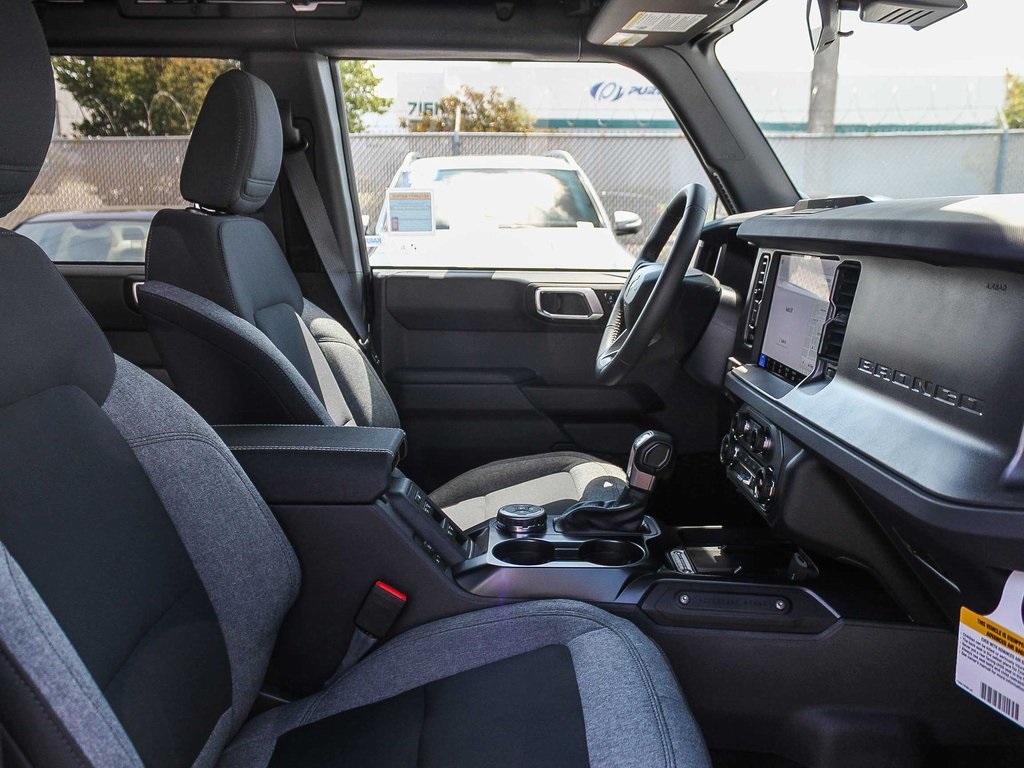 2025 Ford Bronco Big Bend photo 16