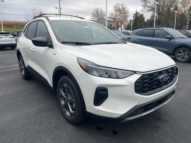 2026 Ford Escape ST-Line photo 3