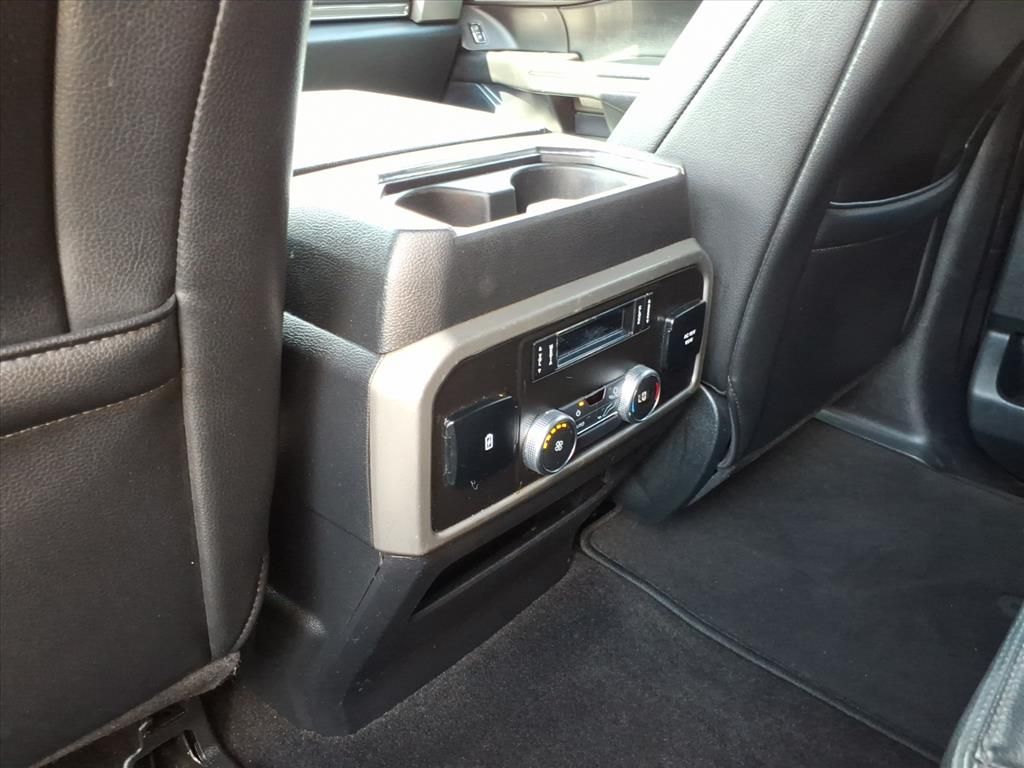 2020 Ford Expedition MAX XLT photo 13