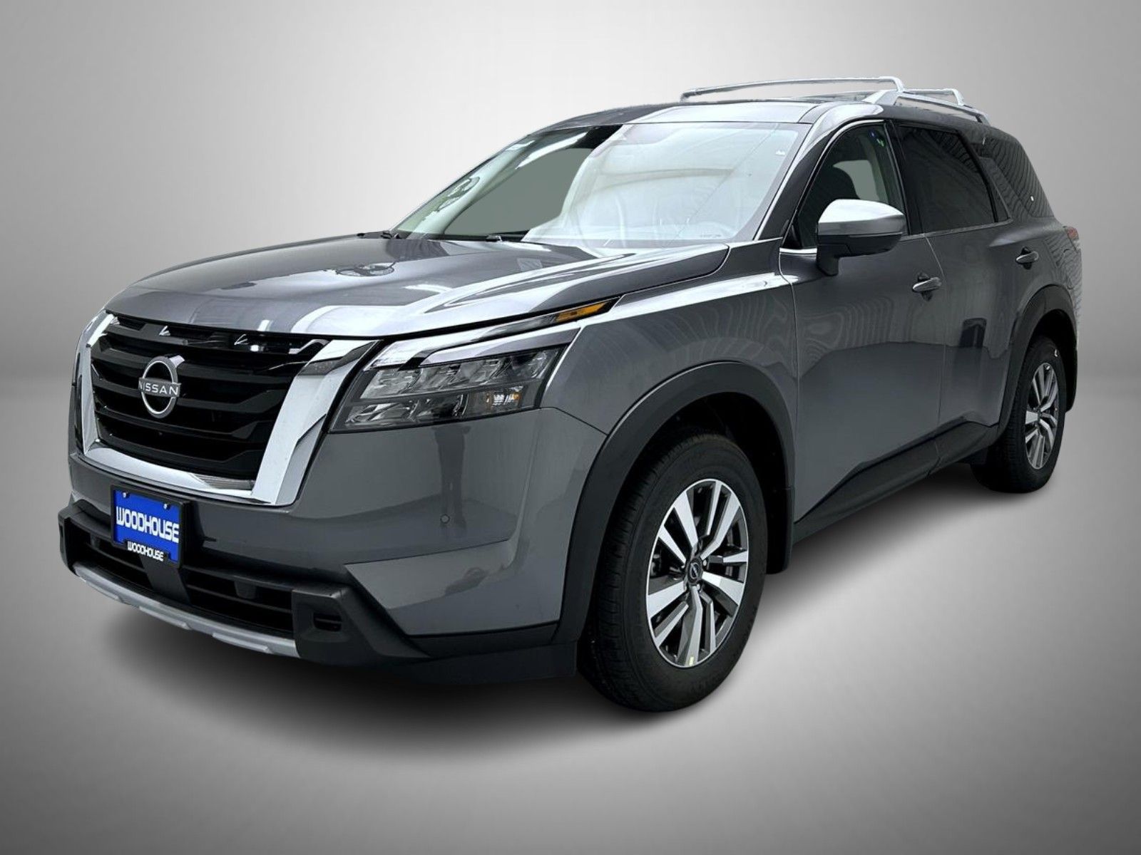 2025 Nissan Pathfinder SL's photo
