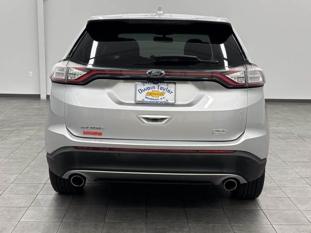 2017 Ford Edge SEL photo 3