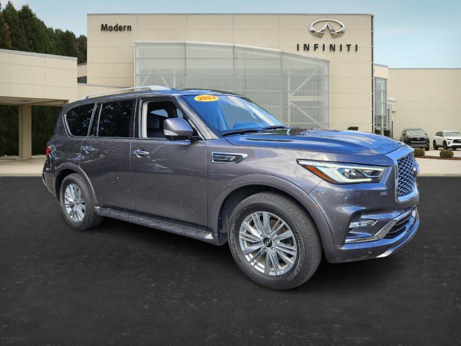 2024 Infiniti QX80 Luxe photo 2