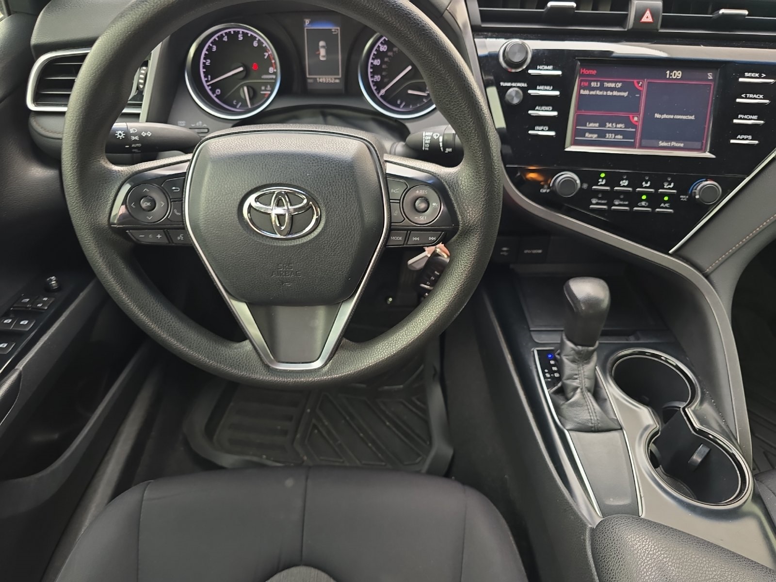 2018 Toyota Camry SE XLE photo 13