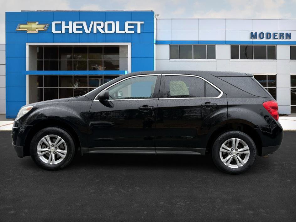 2015 Chevrolet Equinox LS photo 2