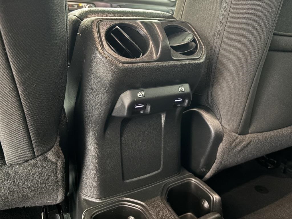2023 Jeep Gladiator Sport photo 18