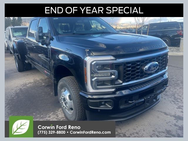 2026 Ford F-350 Super Duty Platinum's photo