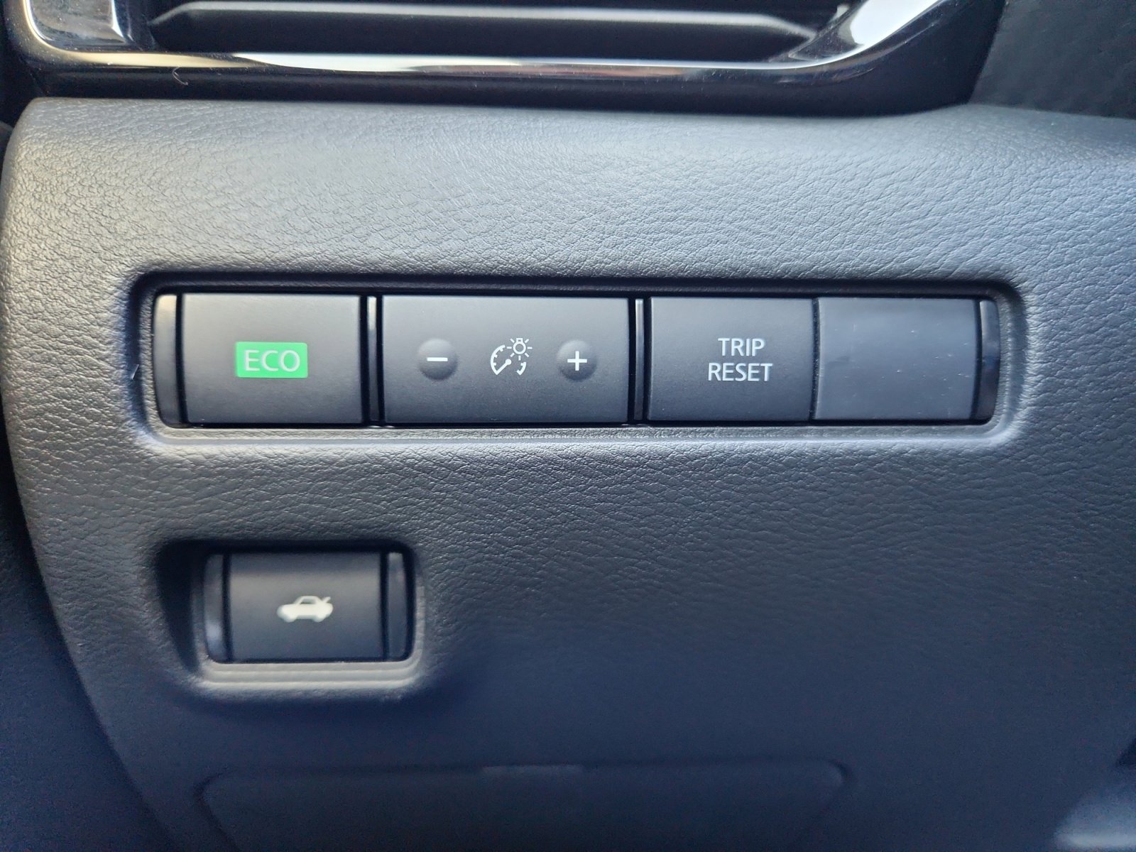 2025 Nissan Sentra SR photo 23
