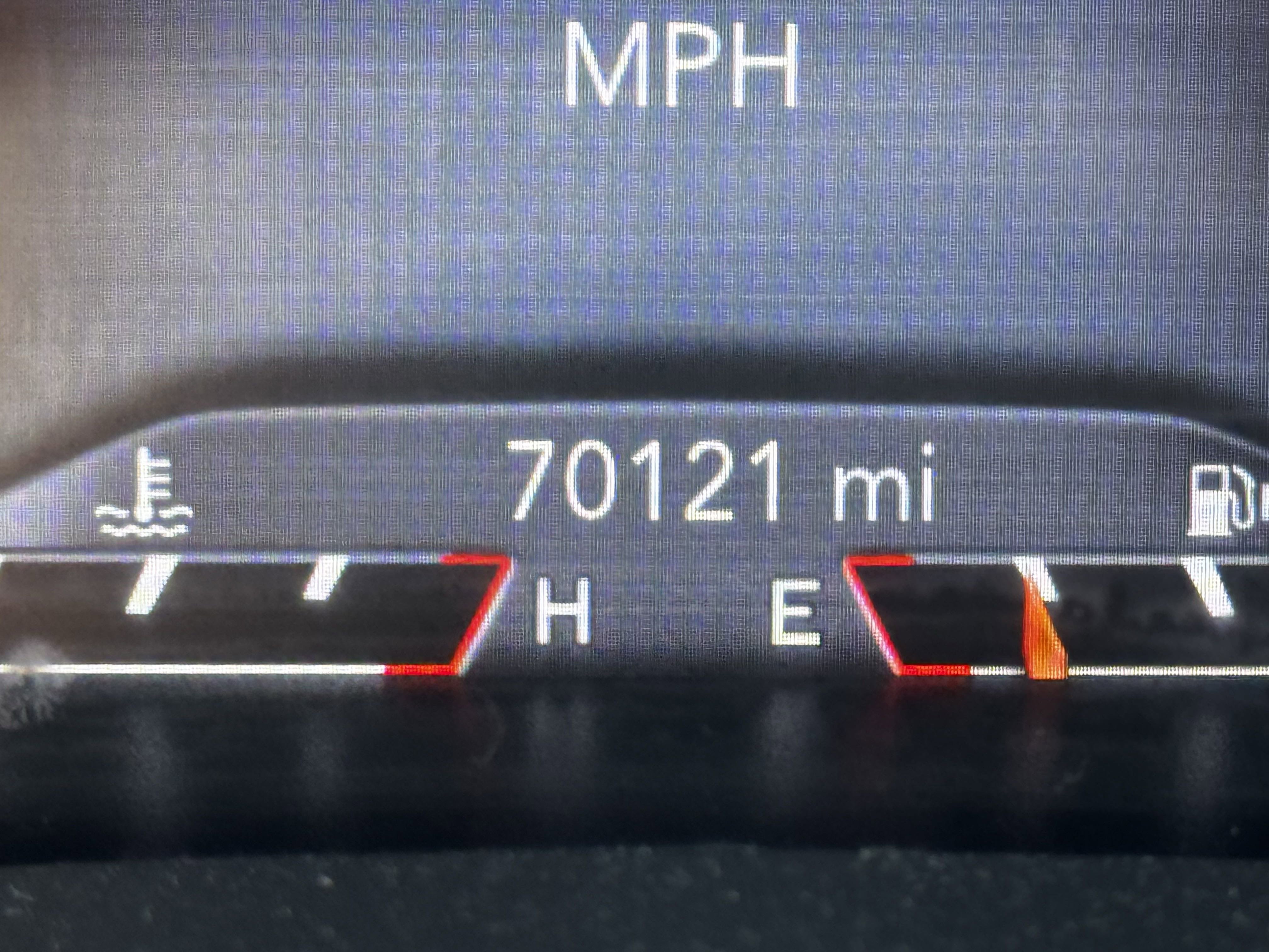 2021 Jeep Cherokee 80th Anniversary Edition photo 2
