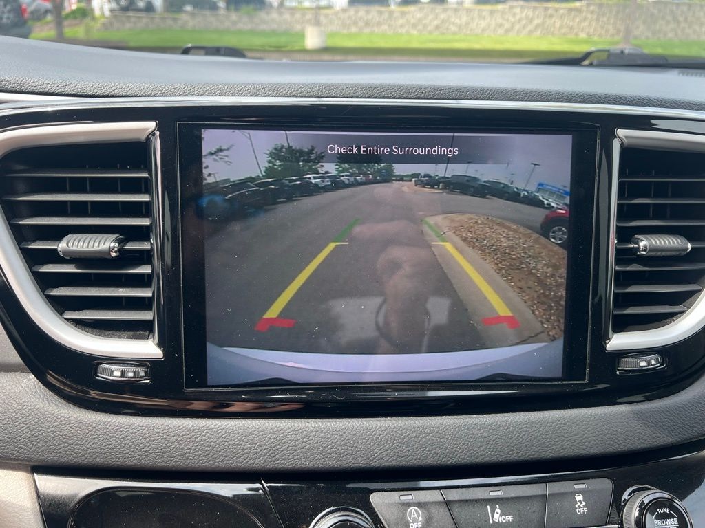 2022 Chrysler Pacifica Touring L photo 30