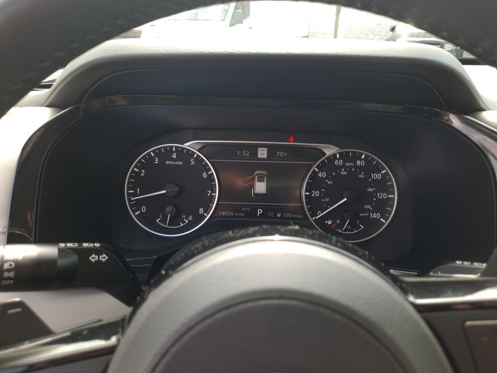 2024 Nissan Pathfinder SL photo 15