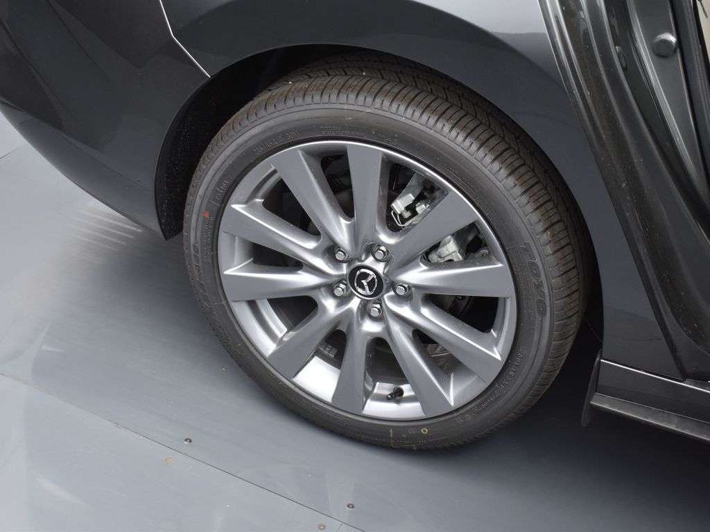 2025 Mazda Mazda3 2.5 s Preferred photo 24