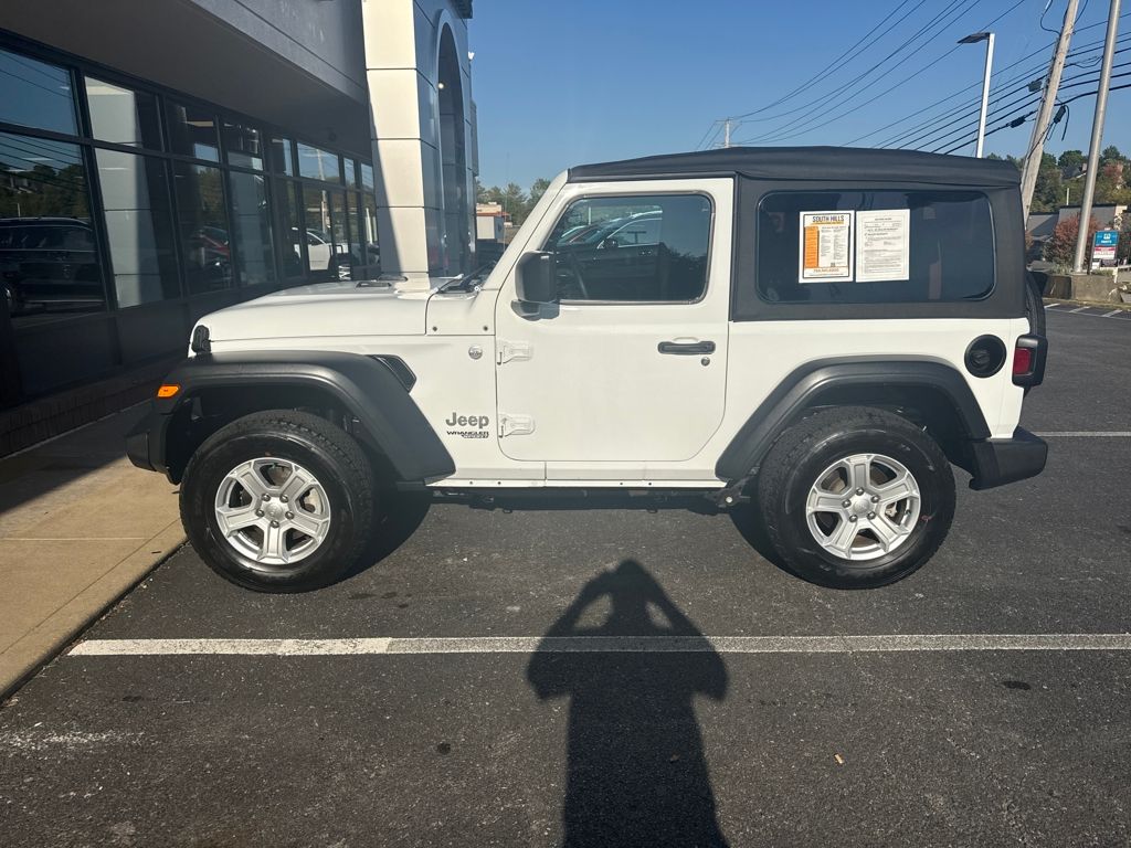 2018 Jeep Wrangler Sport S photo 2