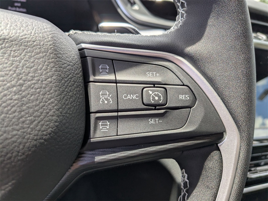 2025 Jeep Grand Cherokee Altitude X photo 14