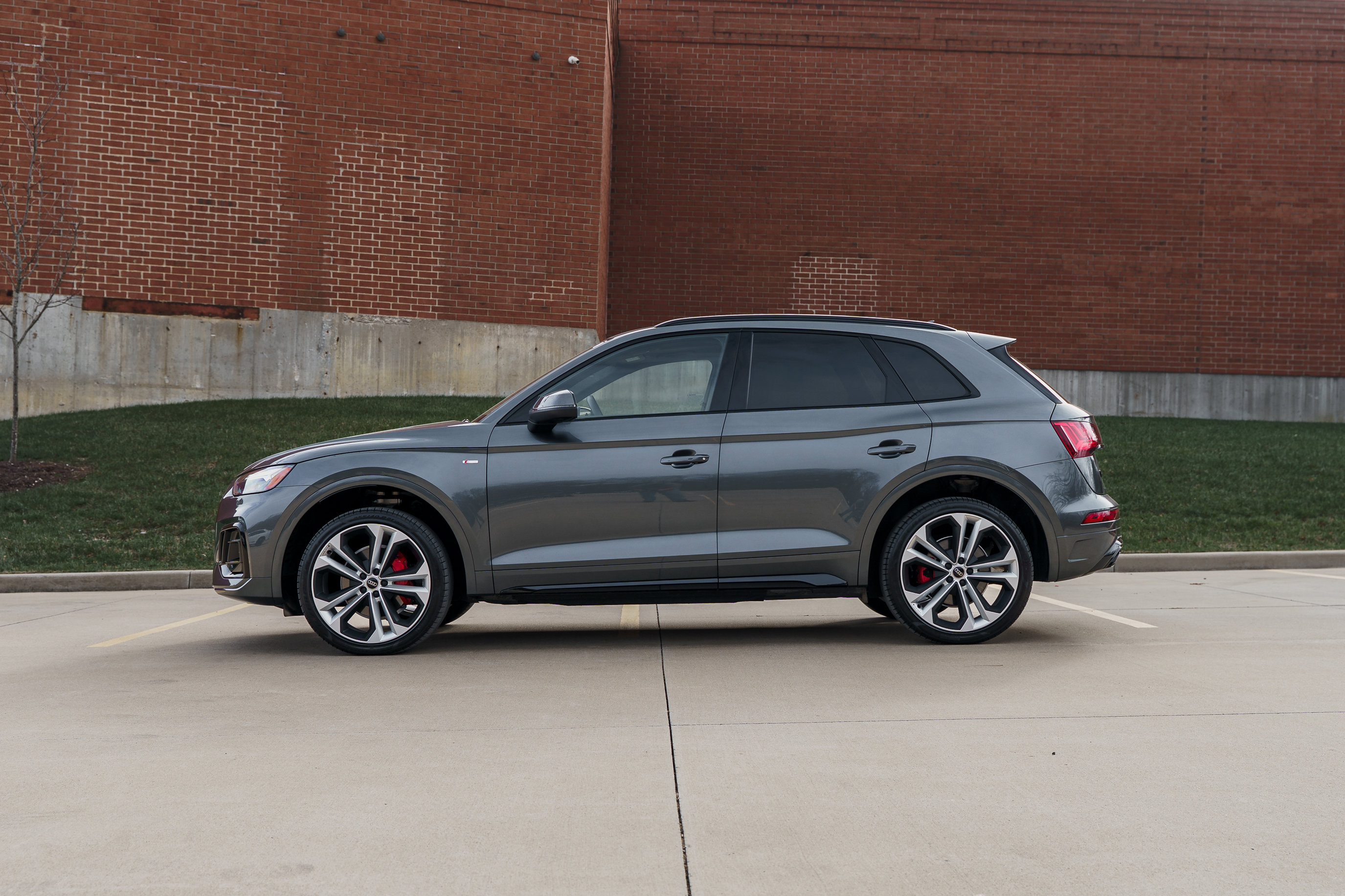 2025 Audi Q5 S line Premium Plus photo 4