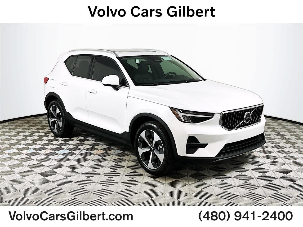 2025 Volvo XC40